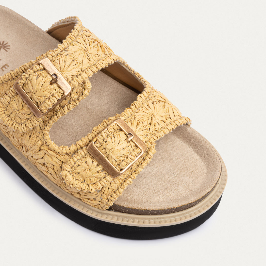 Achilles | Soleil Buckle Platform - Beige