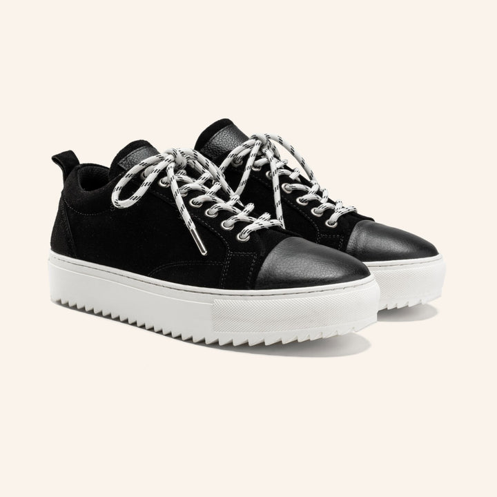 Achilles Zig 3.0 | Chestnut Laceup Sneakers - B & W