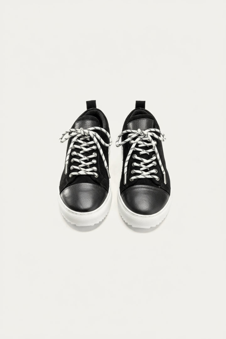 Achilles Zig 3.0 | Chestnut Laceup Sneakers - B & W