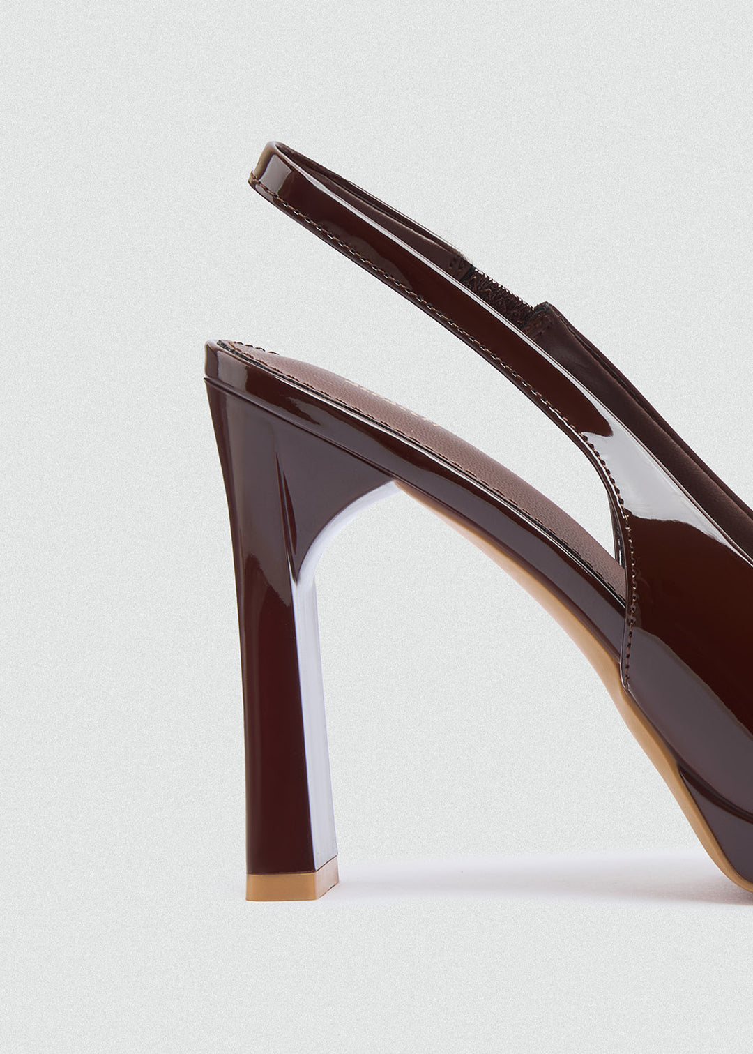 Pointy Slingback Block Heel Pumps - Brown
