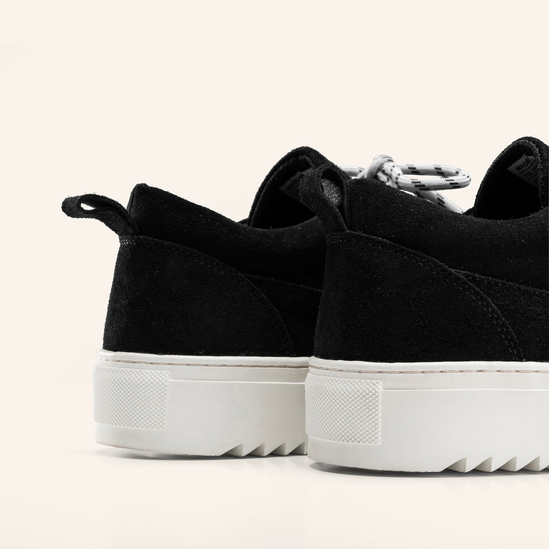 Achilles Zig 4.0  | Moc Toe Lace Up Sneakers - B & W