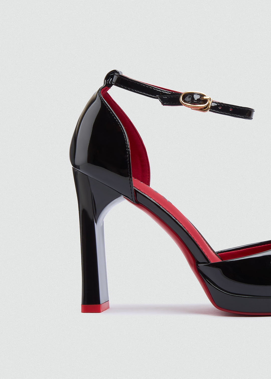 Pointy Platform Ankle Strap Pumps - Black