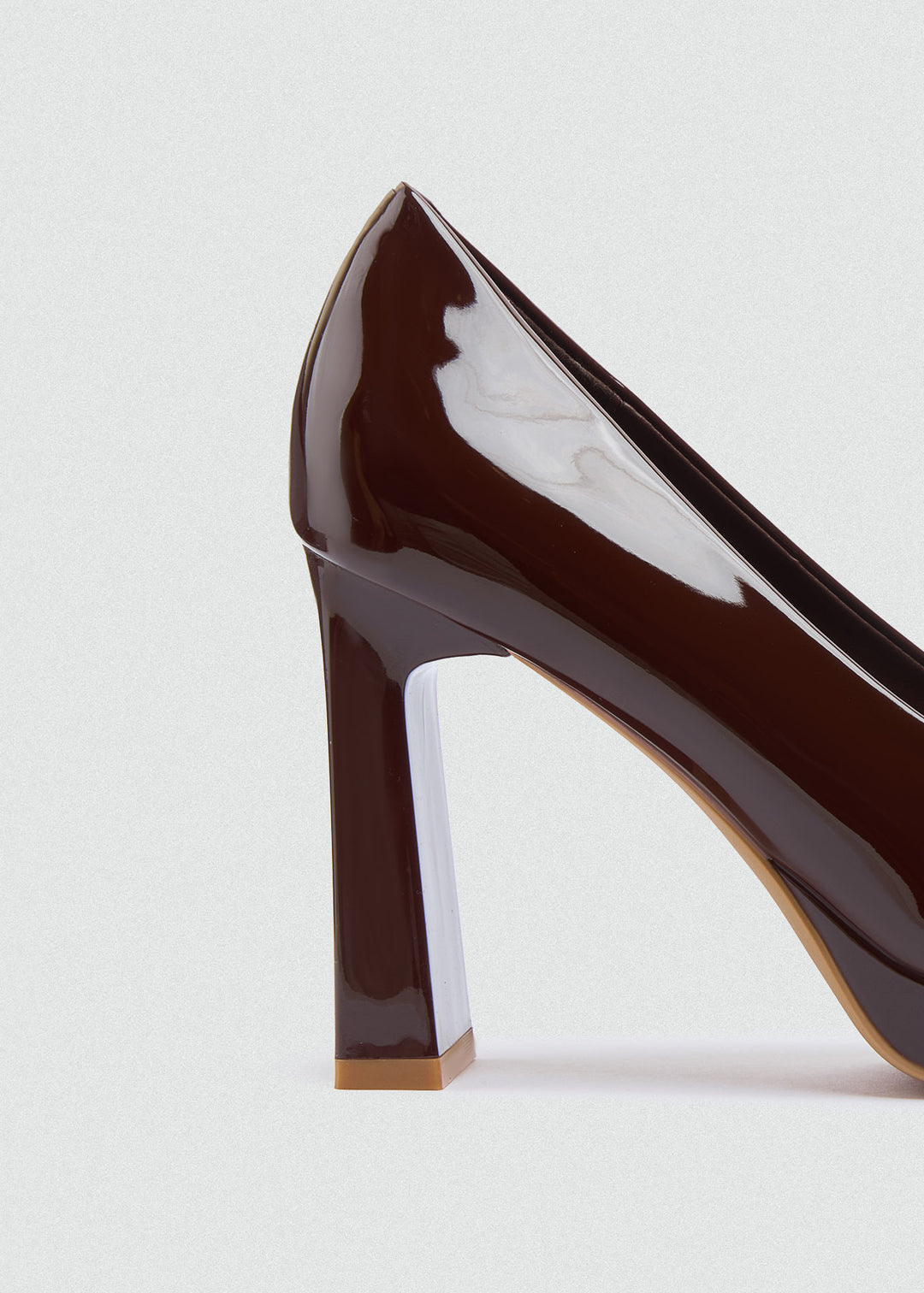 Closed Platform Pumps - Brown