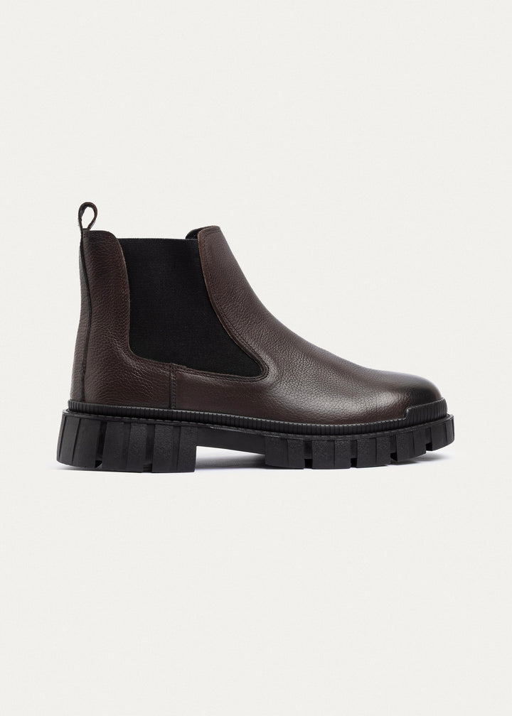 Stride Chelsea Textured Leather Boots | Brown