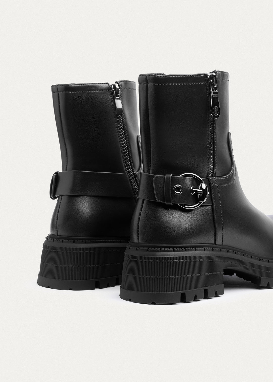 Urban Loop Zip Boots | Black