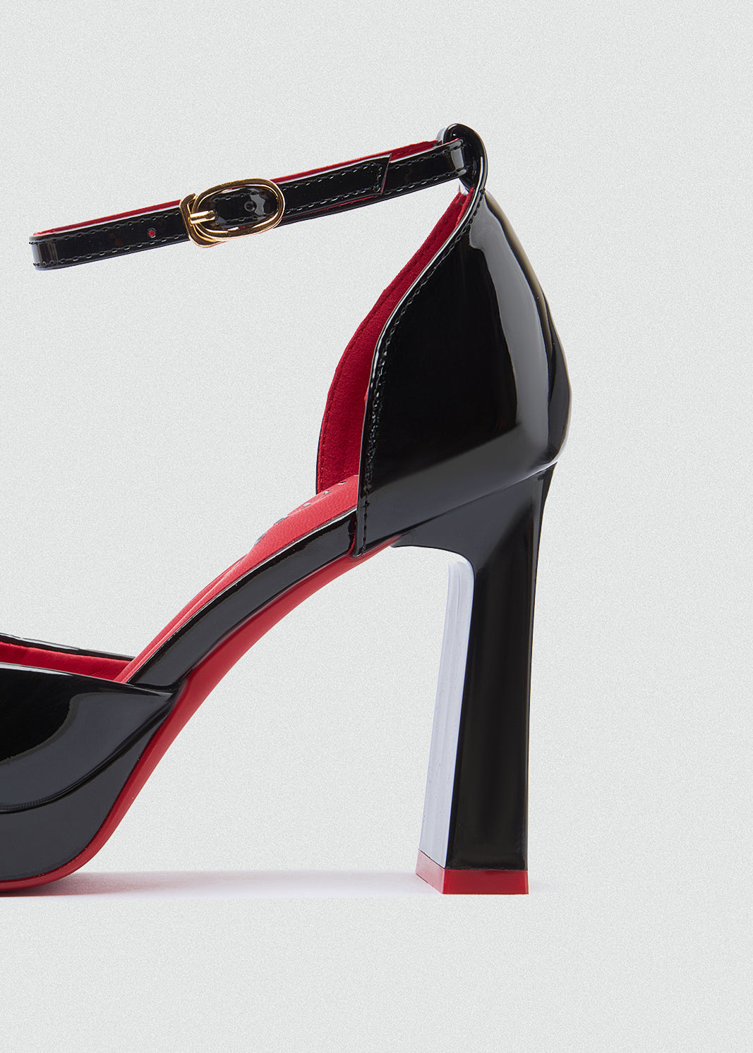Round Toe Platform Ankle Strap Pumps - Black