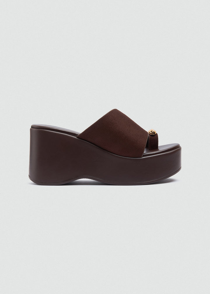 Suede Wedge Gold Toe Ring - Brown