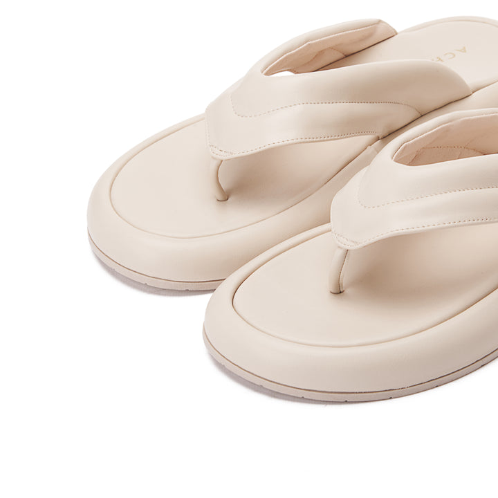 Comfy Footbed Plain Toe Slippers - Beige