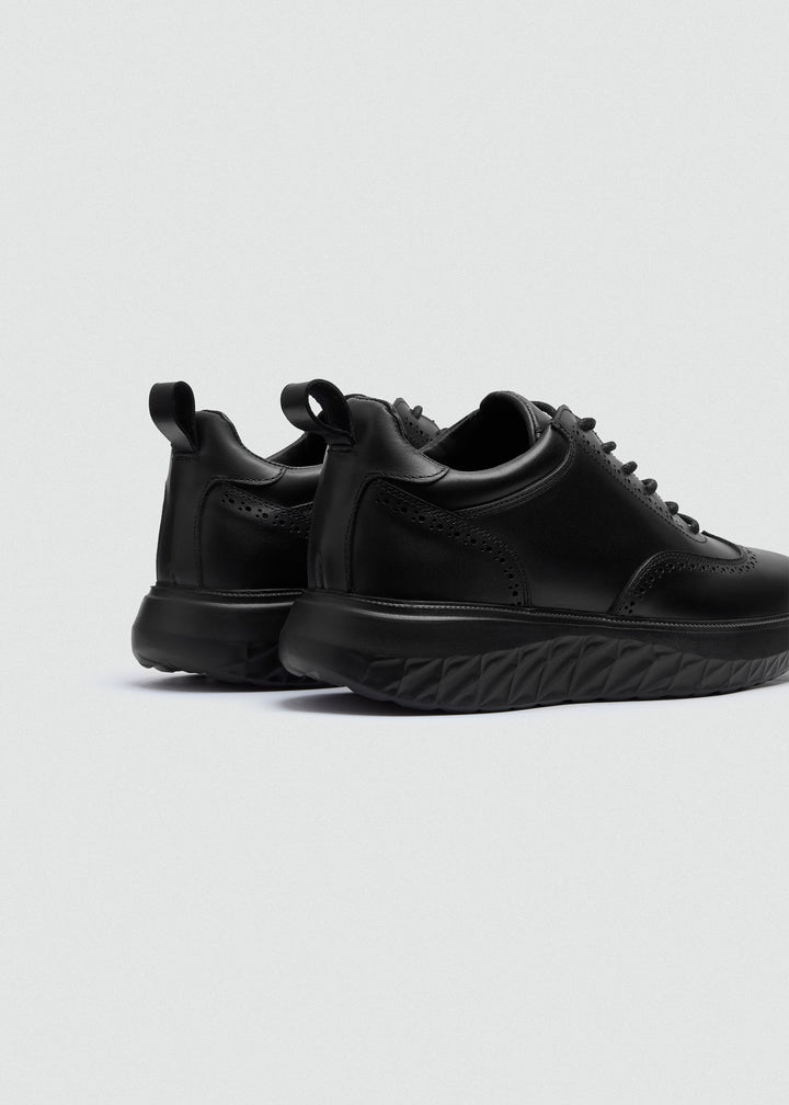 Wingtip Brogue Sneaker - Black