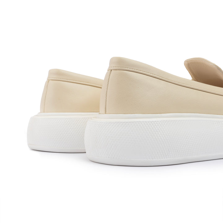 Moc Toe Leather Slip On Sneaker Loafers - Beige