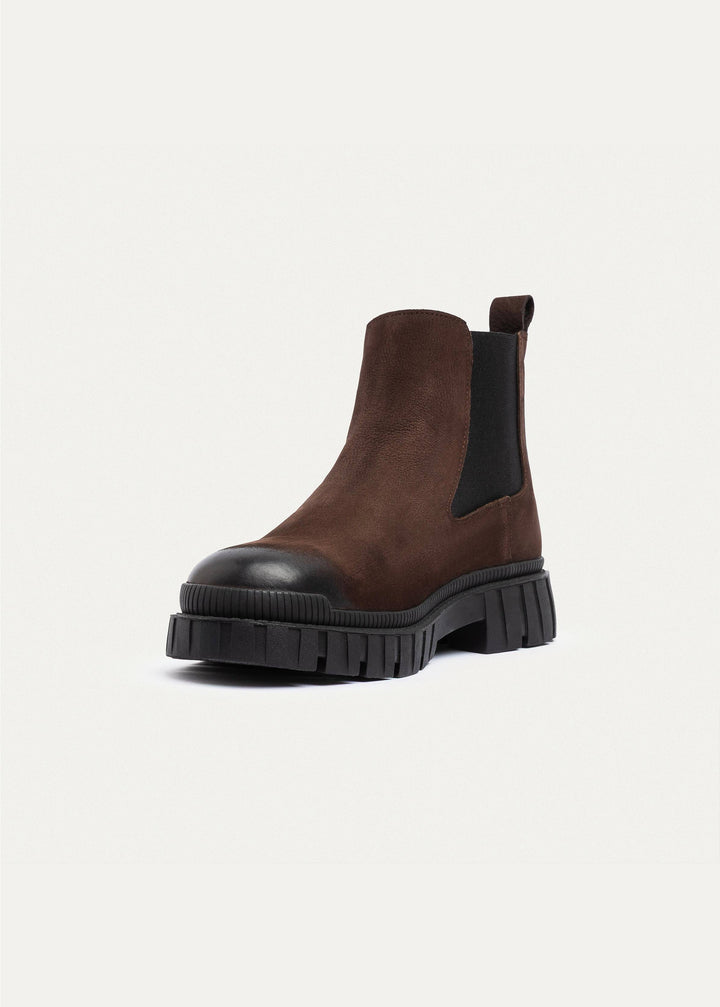 Stride Chelsea Boots | Brown