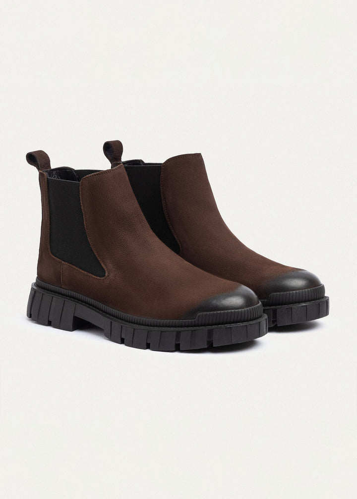 Stride Chelsea Boots | Brown
