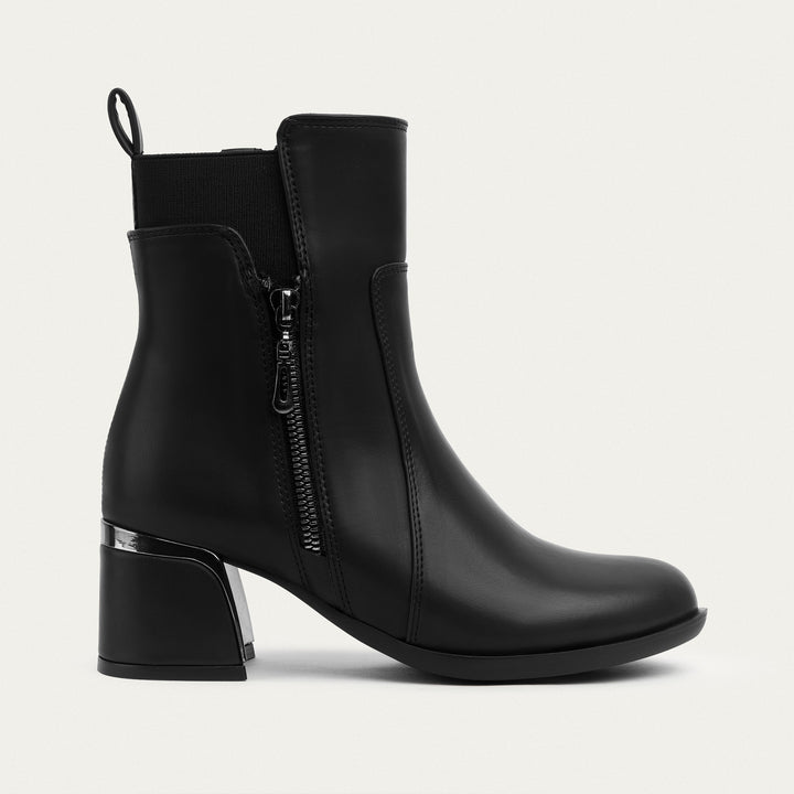 Chloe Ankle Boot Block Heel Ankle Boot -  Black