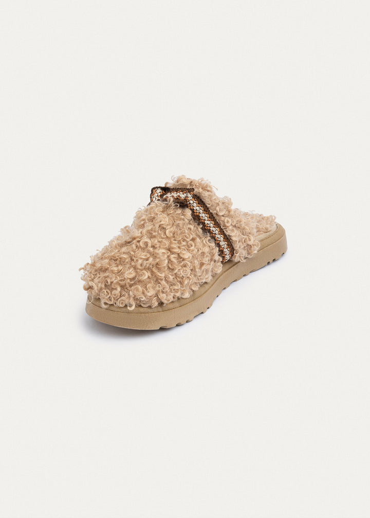 Achilles | Cozy Charm Slip-Ons | Beige