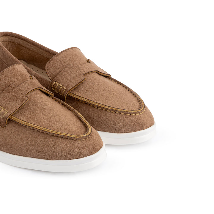 Women Suede Pointy Loafer - Havan