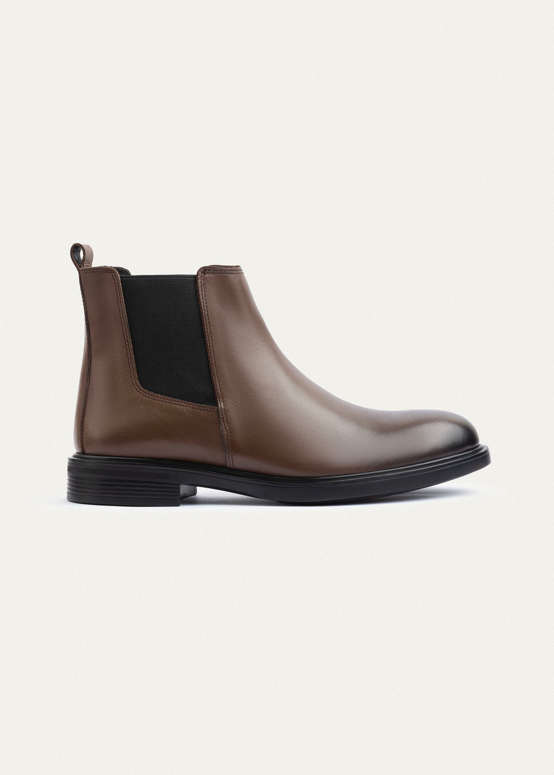 Classic Chelsea Boots | Brown