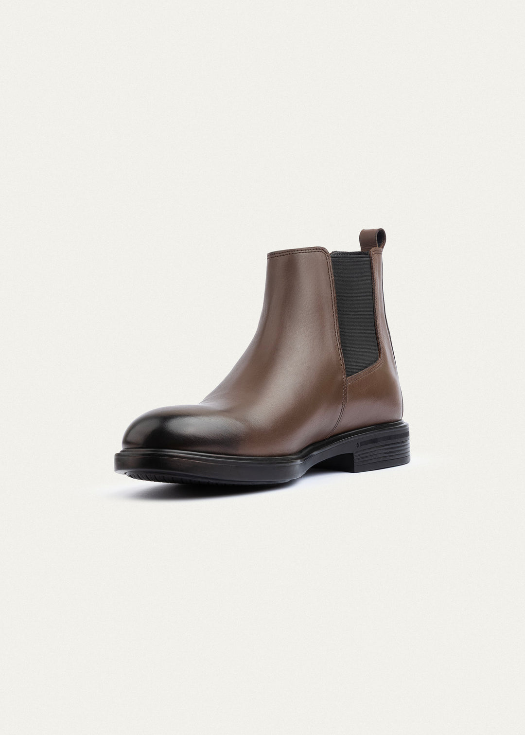 Classic Chelsea Boots | Brown