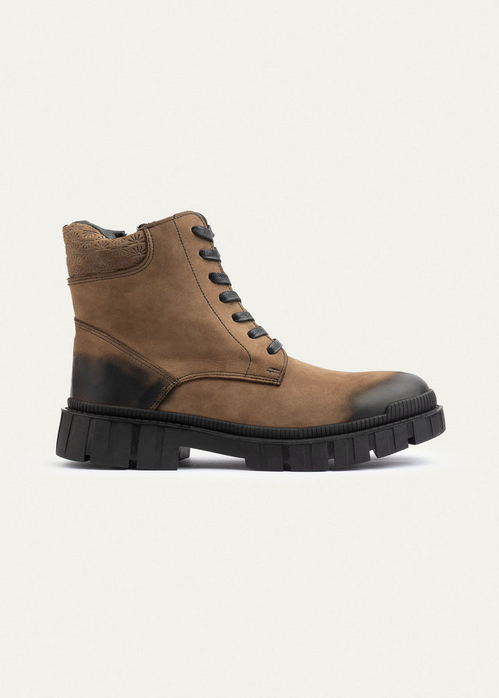 Trail Edge Boots | Sandy Brown