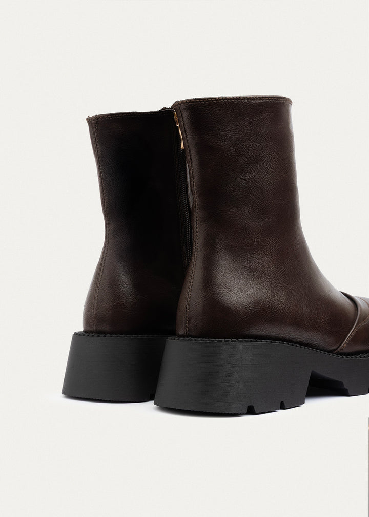 Terrain Zip Boots | Brown