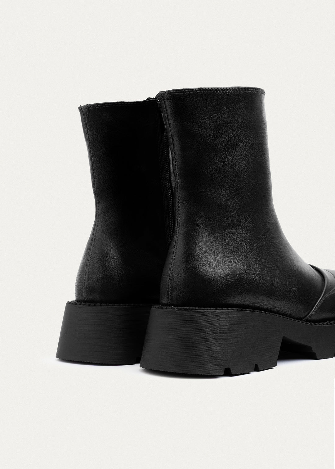 Terrain Zip Boots | Black