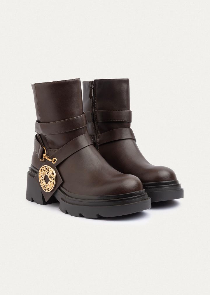 Emblem Strap Boots | Brown