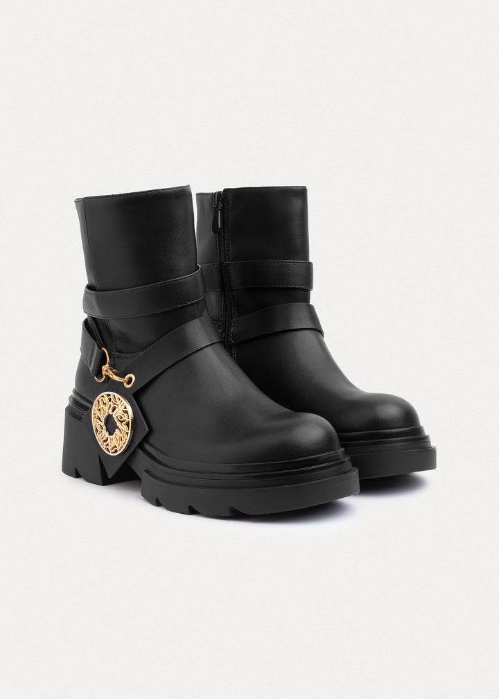 Emblem Strap Boots | Black