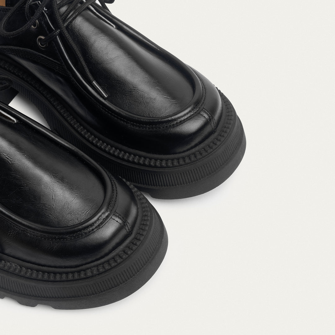 Women Black Chunky Oxford Loafer with laces