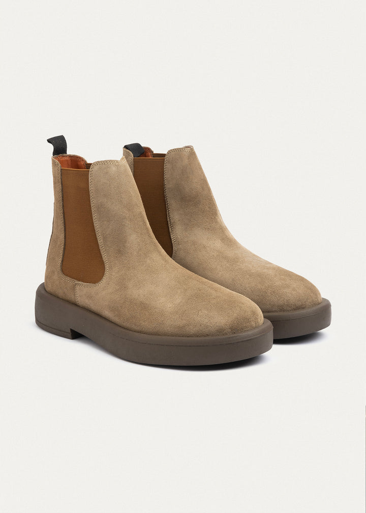 Rustic Luxe Chelsea Boots | Cafe