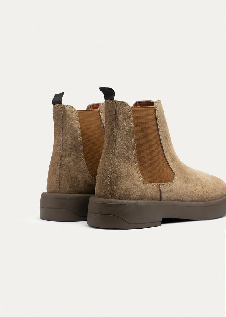 Rustic Luxe Chelsea Boots | Cafe