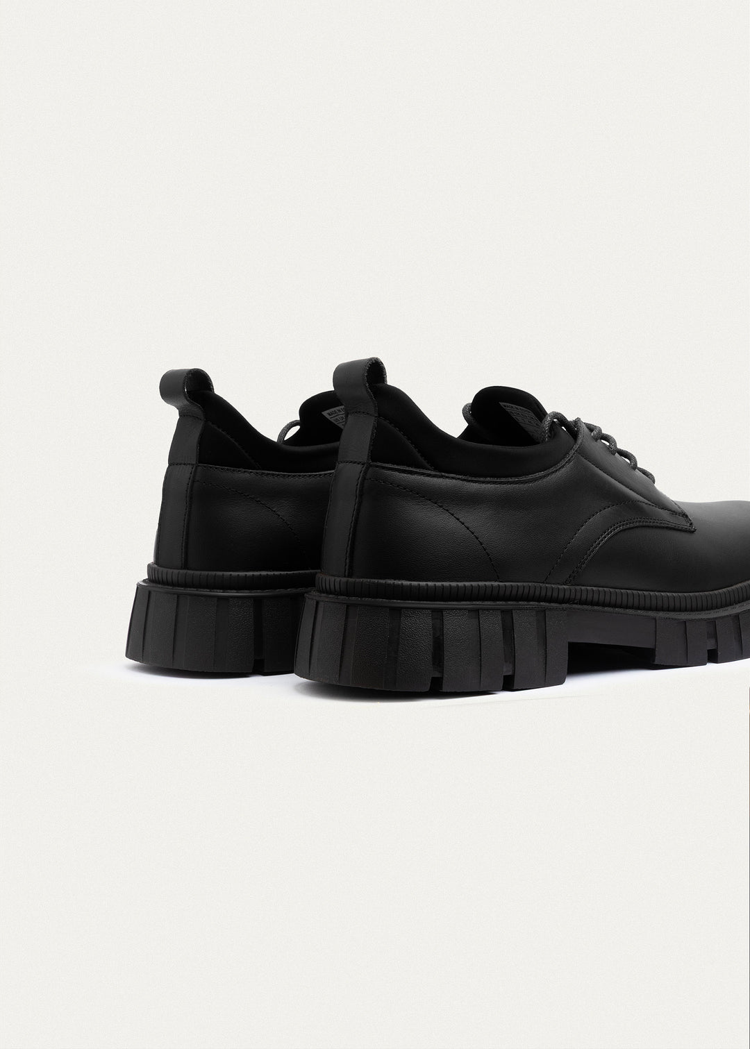 Urban Chunk Lace Shoes | Black