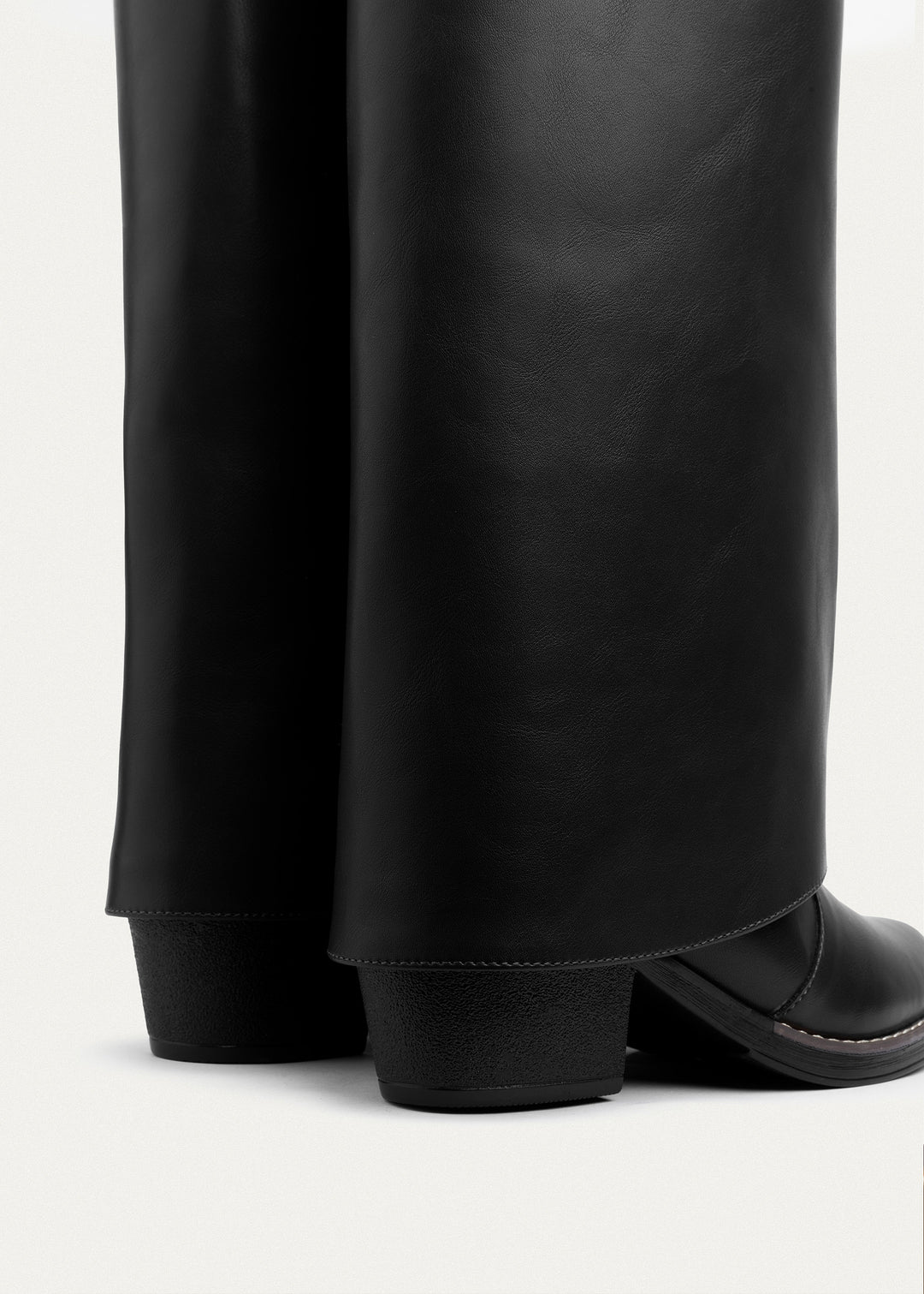 Fold-over knee boots | Black