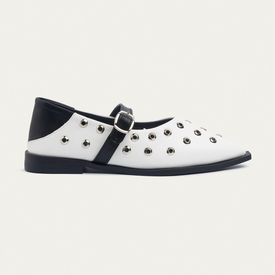 Achilles | Amora Buckle Pointy Flats - White