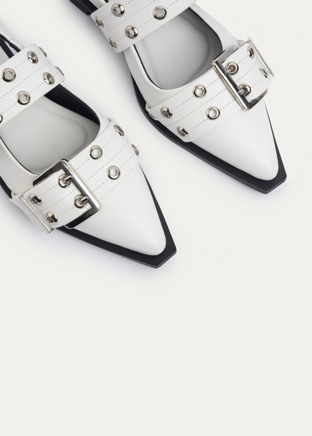 Achilles Lana|Slingback Buckle Pointy Flats - White