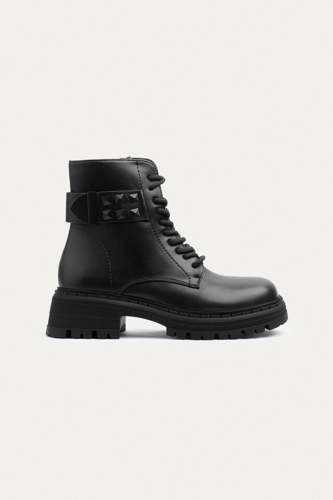 Frontier Lace-Up Boots| Black