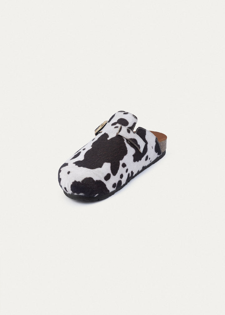 Cowhide Buckle Clogs | Black