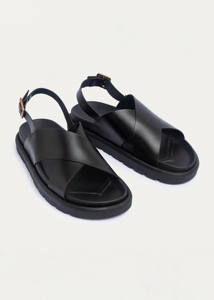 Achilles | The Urban Criss-Cross Buckle Sandal - Black