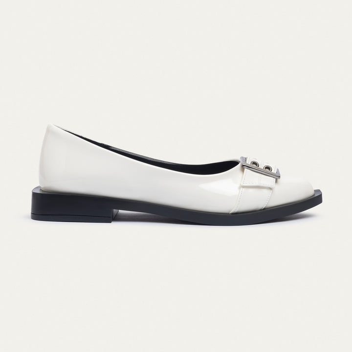 Achilles | Buckled Pointed Loafers - White