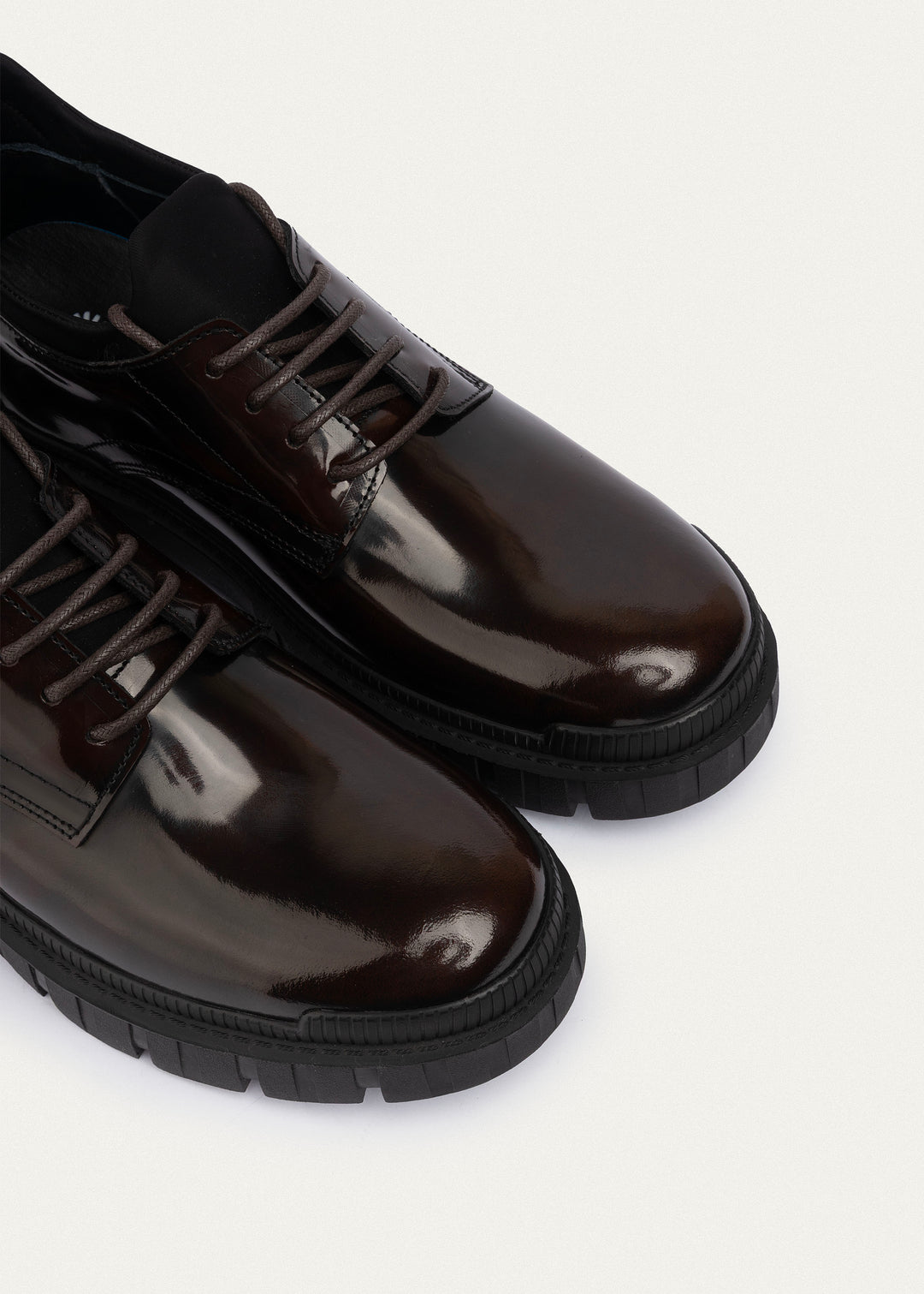 Urban Chunk Lace Shoes Patent Leather | Brown
