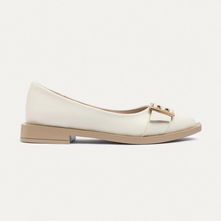 Achilles | Buckled Pointed Loafers - Beige