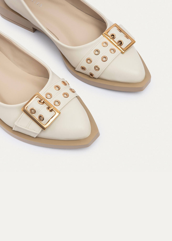 Buckled Pointed Loafers | Beige