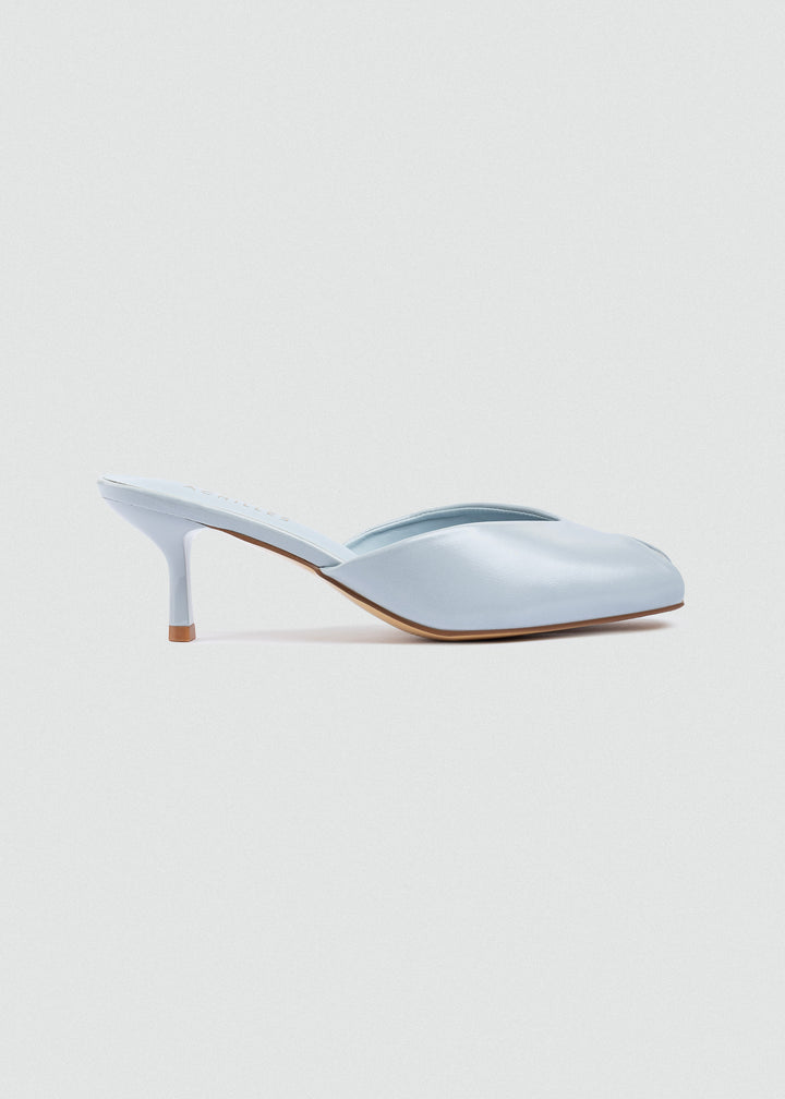 Matte leather V-Cut - Peep-Toe Mules - Baby Blue