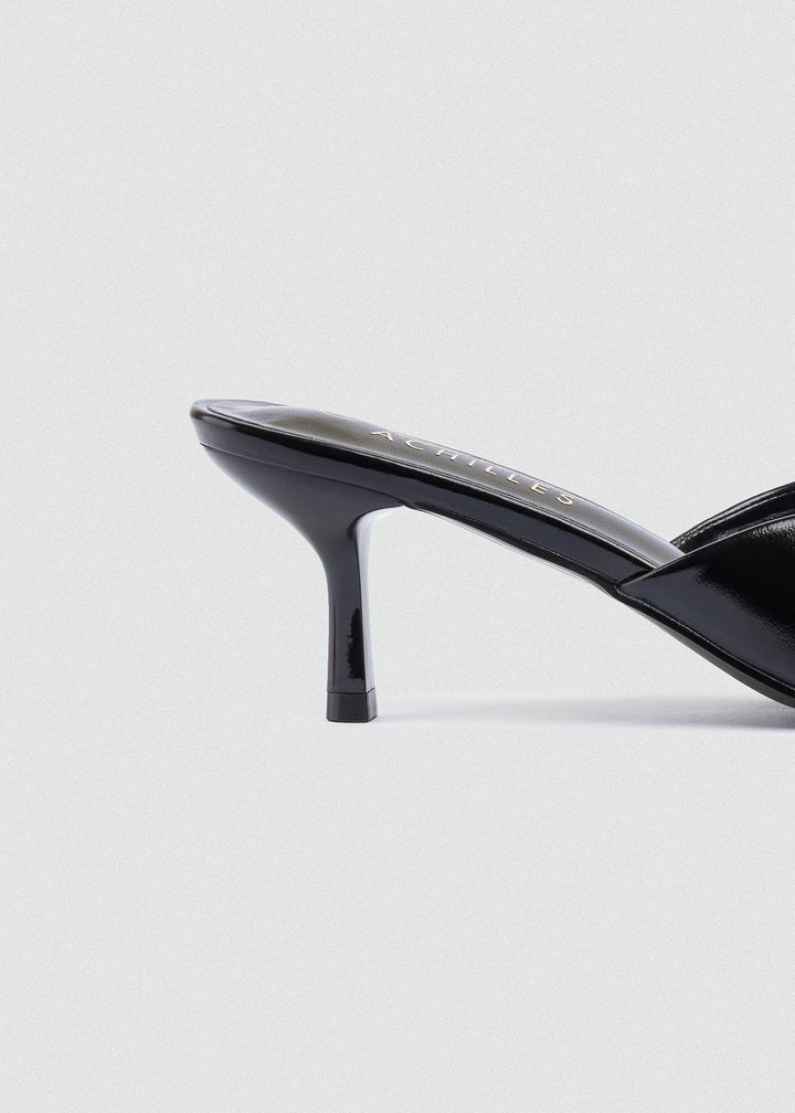 Matte leather V-Cut - Peep-Toe Mules - Black