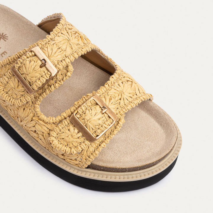 Achilles | Soleil Buckle Platform - Beige