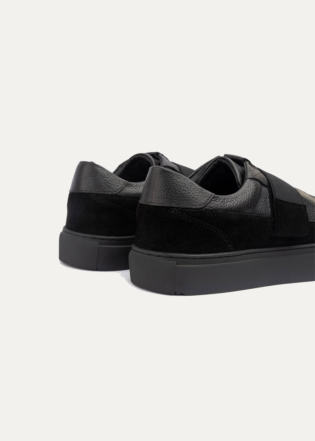 Bolt V3 Easy Wear Slip On Sneakers | Black
