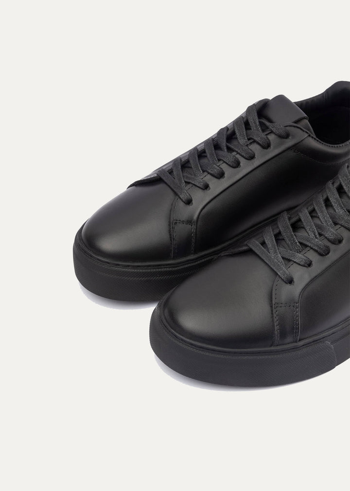 Melt V2.0 Plain Laces Sneakers | Black