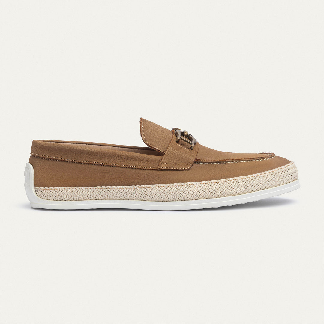 Achilles | Vigo Loafers – Textured Leather Slip-On with Chain Accent -Sandy Brown