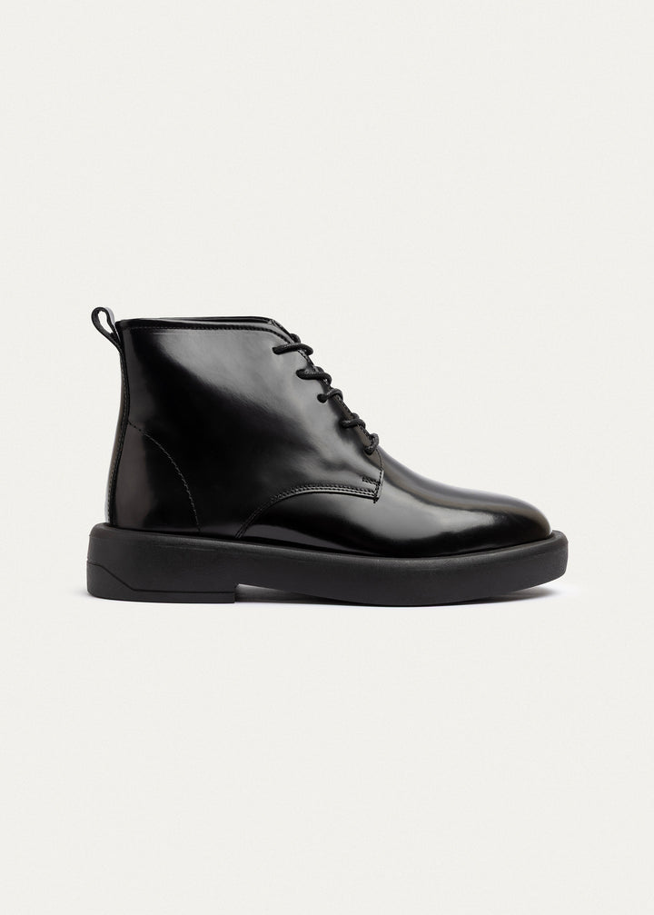 Heritage Brogue Patent Leather Boots | Black