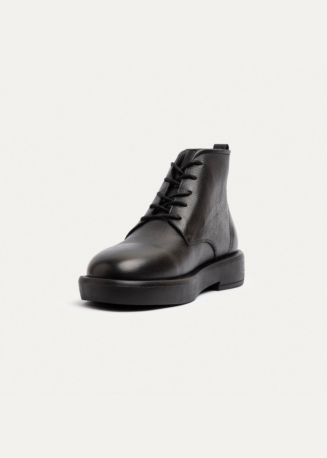 Achilles | Heritage Brogue Textured Leather Boots | Black