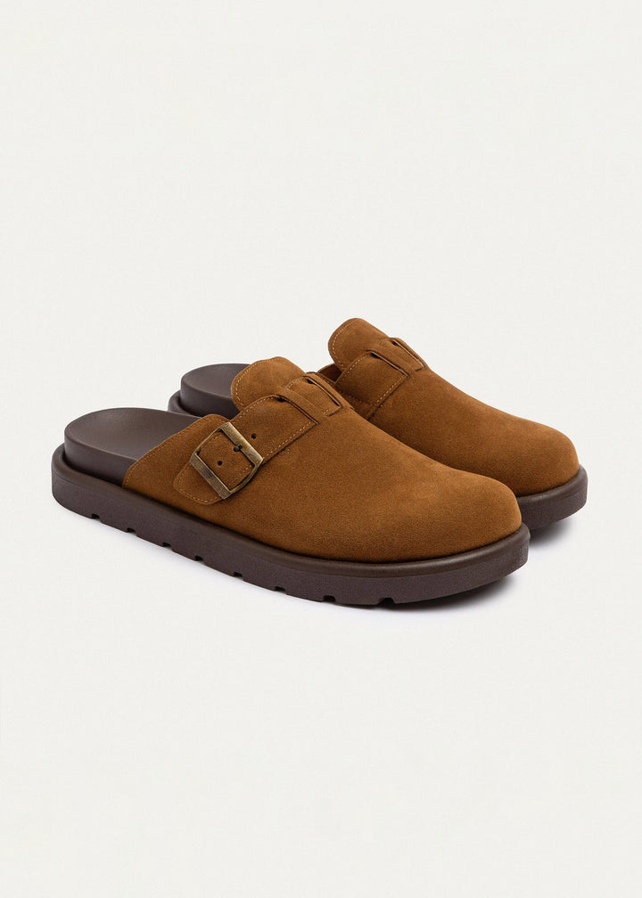 Classic Buckle Clogs | Light Brown
