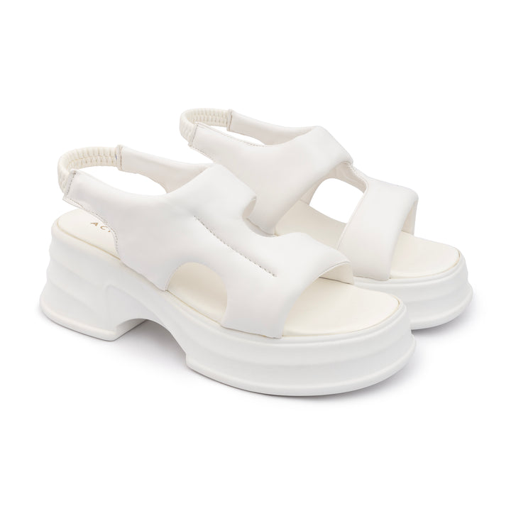 Veneitte Wedge Sandals - White